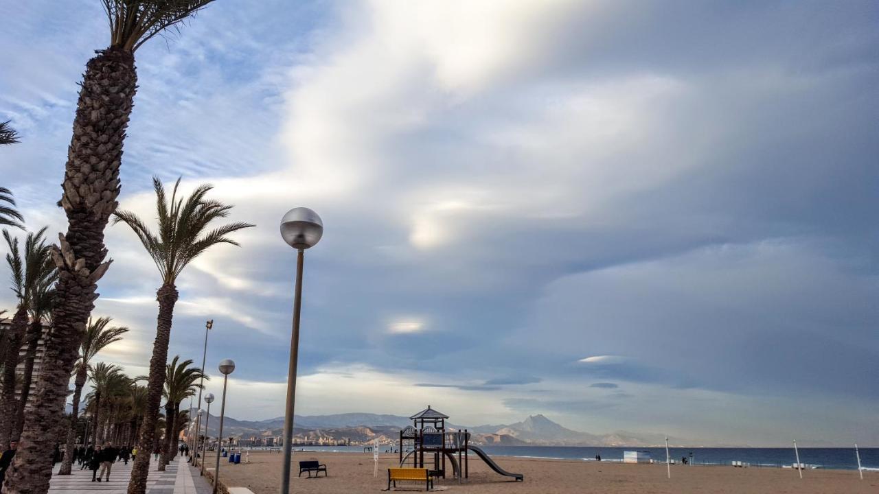 Apartamento A 50 Metros De La Playa Muchavista إل كامبيلو المظهر الخارجي الصورة